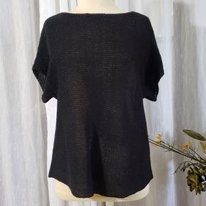 Black short sleeve sweater